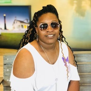 Meet your Posher, Marissa